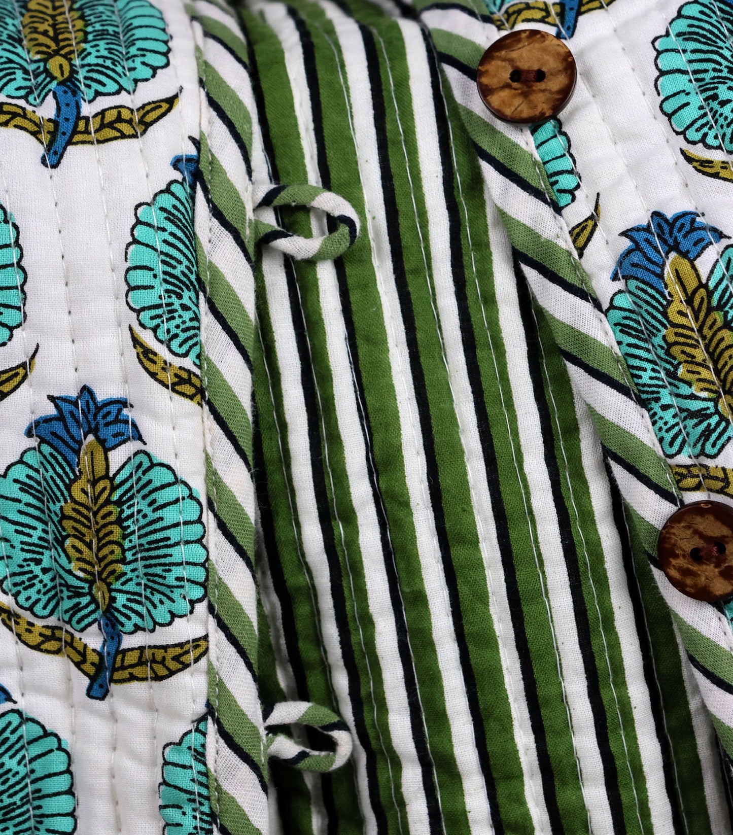 Willow Buttons + loops